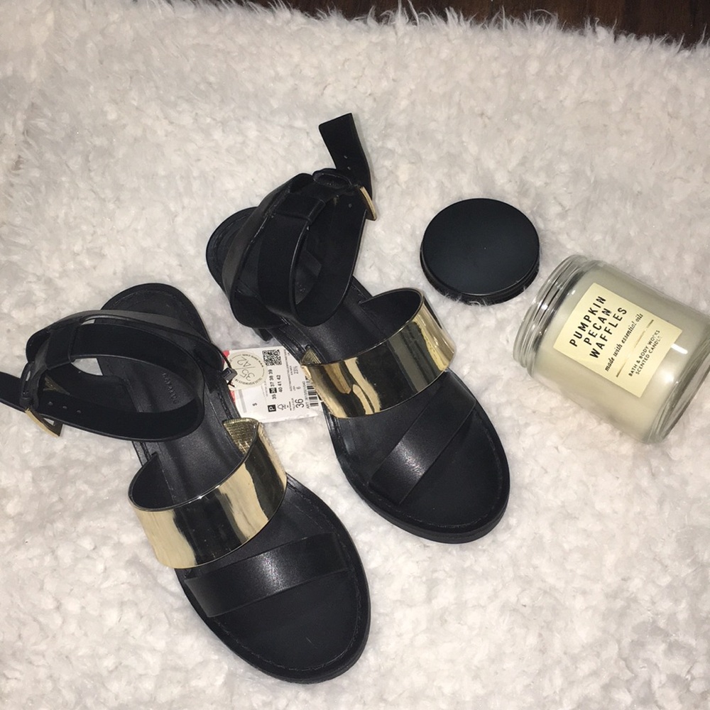 NWT ZARA SANDALS